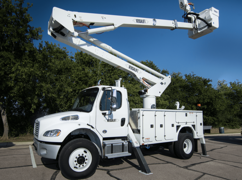Articulating Telescopic Aerial Lift